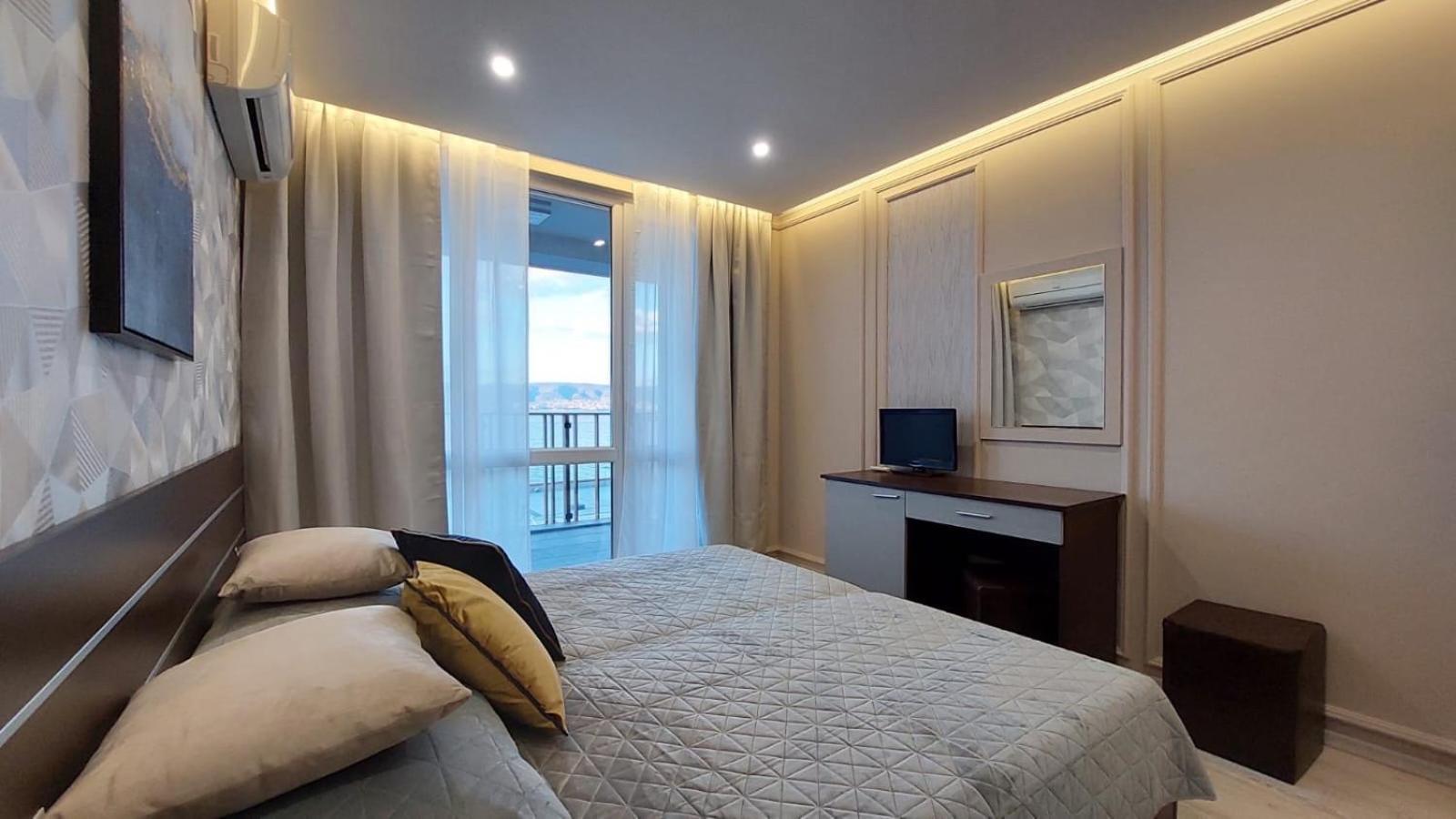 Paradiso 'В' 201 One Bedroom Apartment ネセバル エクステリア 写真