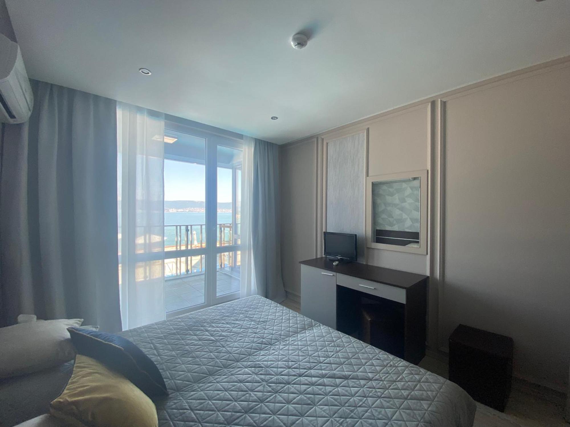 Paradiso 'В' 201 One Bedroom Apartment ネセバル エクステリア 写真