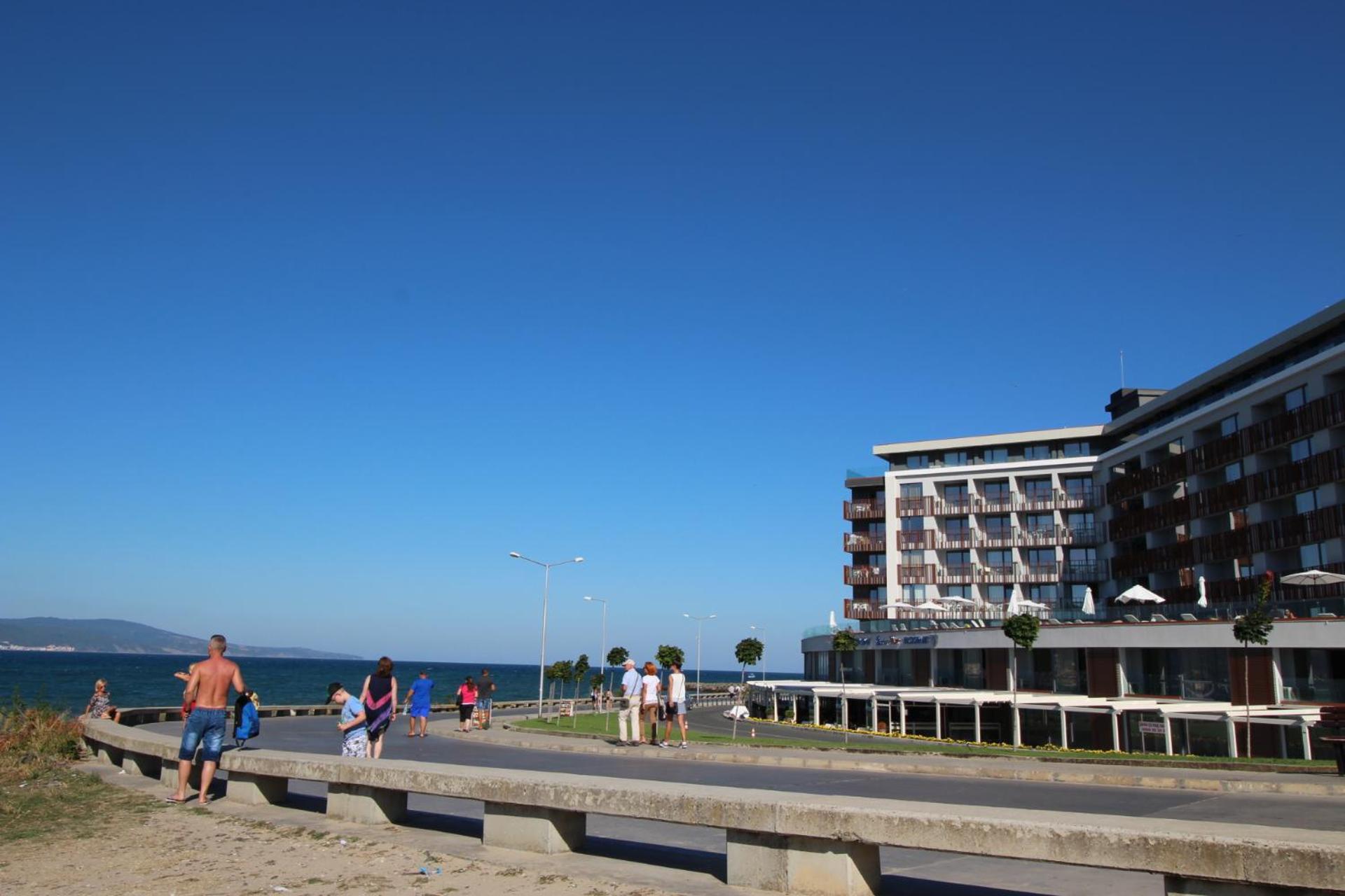 Paradiso 'В' 201 One Bedroom Apartment ネセバル エクステリア 写真