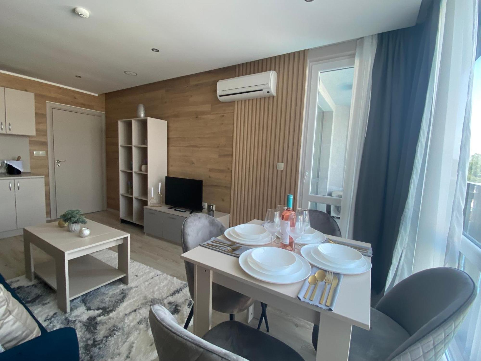 Paradiso 'В' 201 One Bedroom Apartment ネセバル エクステリア 写真